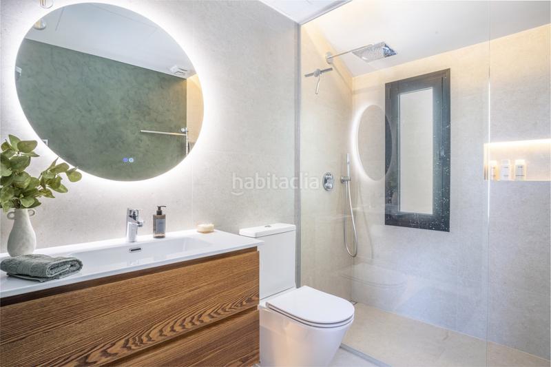 Foto 3b15cf63-e3d4-425c-b1ef-8fe95ce8063a. Casa villa reformada en venta en la exclusiva zona de golf valley de nueva andalucía en Marbella