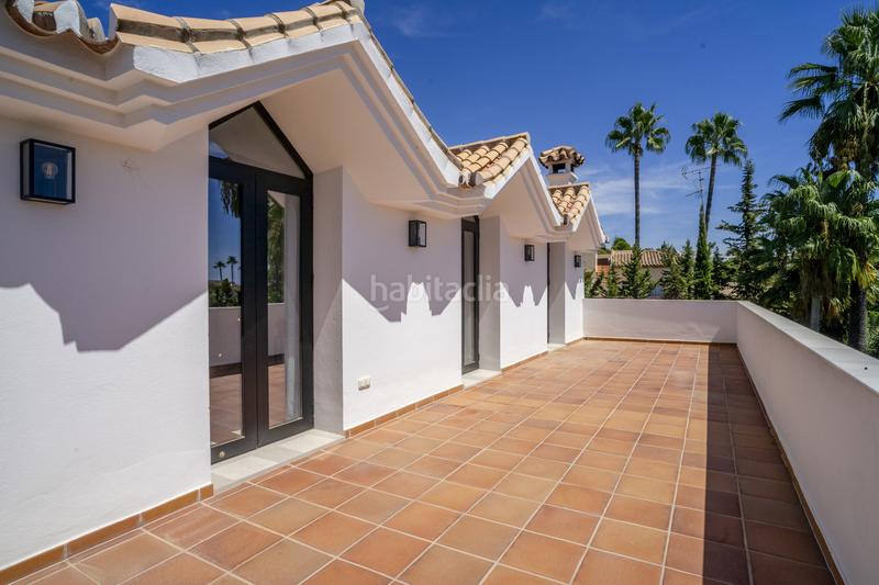 Foto 8496e5b8-414b-4d57-a20d-2e8f339fdc29. Casa villa reformada en venta en la exclusiva zona de golf valley de nueva andalucía en Marbella