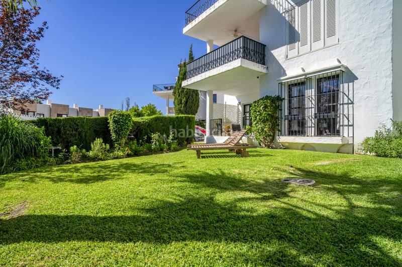 Foto 11606677-8329-4bab-8350-e0c2e6ded112. Piano terra con parcheggio piscina in Los Naranjos Marbella