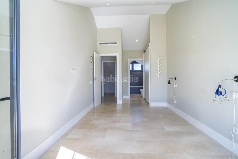 Foto be9adfdb-8c73-4a4e-a942-337988942084. Attico con parcheggio piscina in La Concha - Resina Golf Estepona