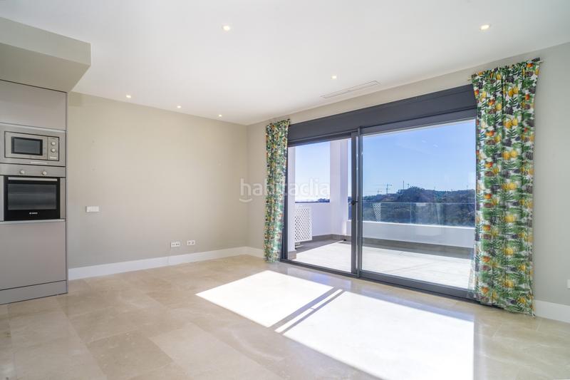 Foto d27dca35-10cc-4148-8229-39e694425688. Attico con parcheggio piscina in La Concha - Resina Golf Estepona