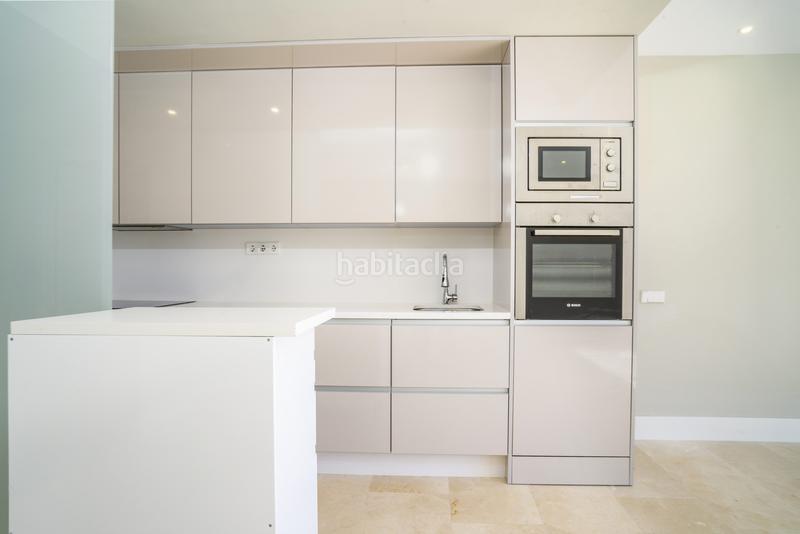 Foto f903eb85-9a25-41ee-bf71-c994d5faa65e. Attico con parcheggio piscina in La Concha - Resina Golf Estepona