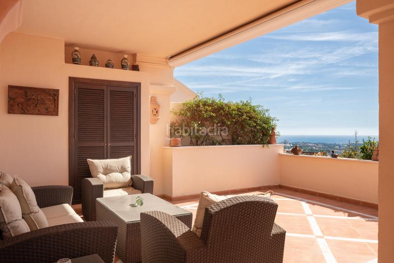 Foto 002ba7a2-4255-4348-9188-93cb6b362355. Attique avec parking piscine dans Los Naranjos Marbella