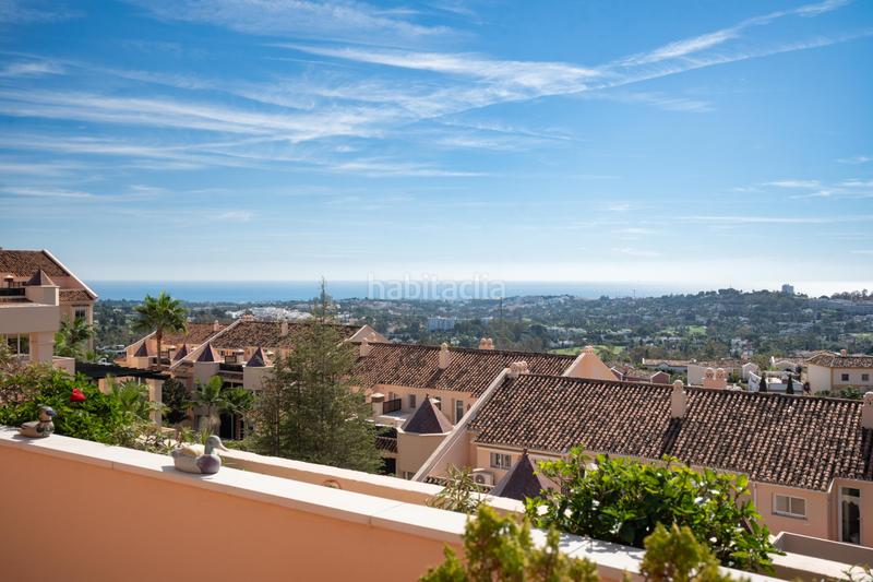 Foto f1bb8830-5780-41ed-8a0a-b2c853224ca5. Attique avec parking piscine dans Los Naranjos Marbella