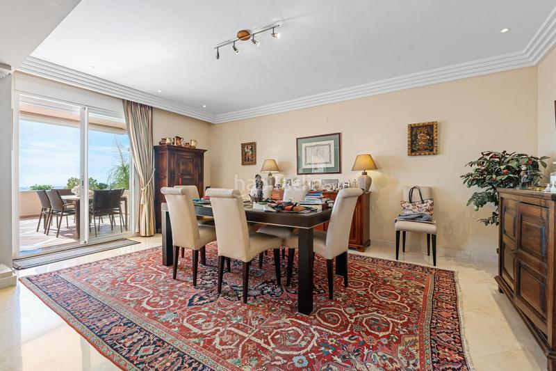 Foto f52febc9-5189-4548-a9f6-6b52190602a2. Attique avec parking piscine dans Los Naranjos Marbella