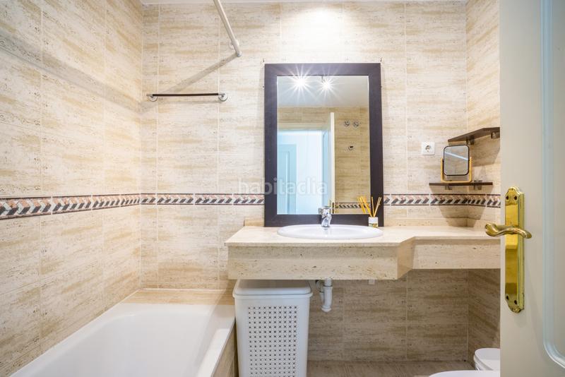 Foto 7b76d120-9402-4835-af46-479907796727. Piano terra con parcheggio piscina in Los Naranjos Marbella