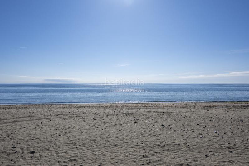Foto 50a78abc-8b9e-4dc0-8b94-1dae1773ad0f. Apartment with parking pool in El Velerín Estepona
