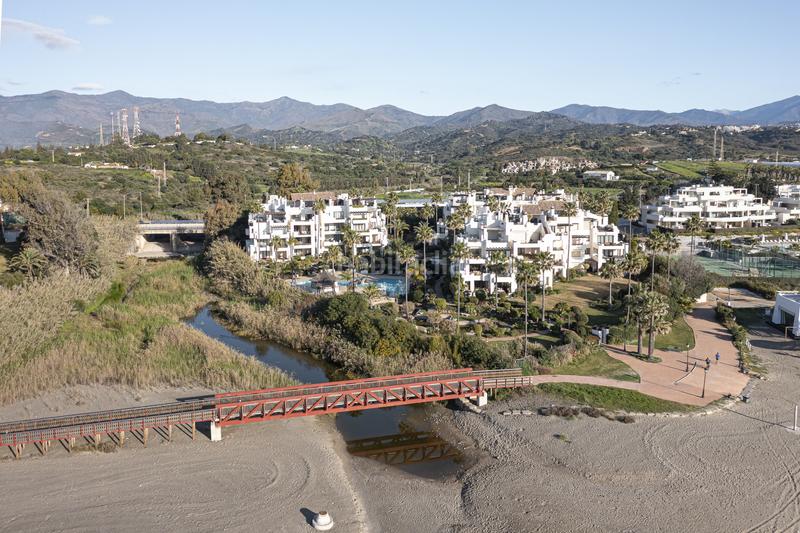 Foto d60e7fb9-f9dd-4a79-ae31-c49e77dde44b. Apartment with parking pool in El Velerín Estepona