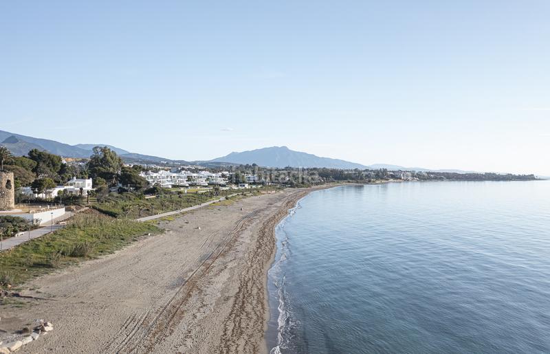 Foto ea816e5f-c945-4233-8415-aad8ecc4d5da. Apartment with parking pool in El Velerín Estepona