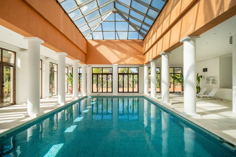 Foto 37fca1c5-291f-4b6a-a062-3d88c69d2351. Attico con parcheggio piscina in Aloha Marbella