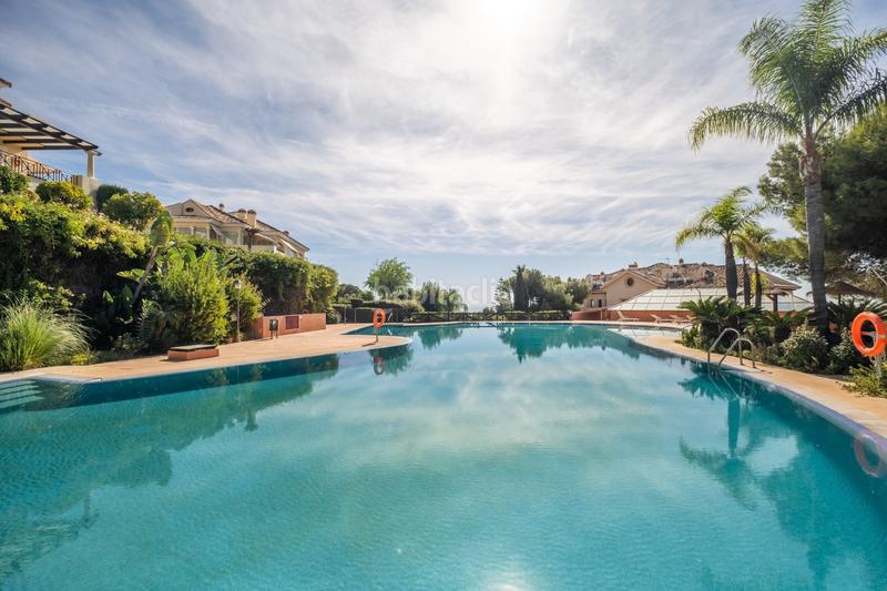 Foto 9070af45-61f4-43fd-b4be-b933c025f3e8. Attico con parcheggio piscina in Aloha Marbella