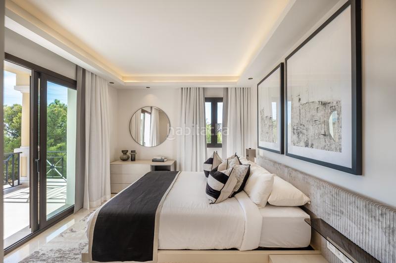 Foto a2df9a89-0481-48e7-a900-f02d9ad8ce82. Attico con parcheggio piscina in Aloha Marbella