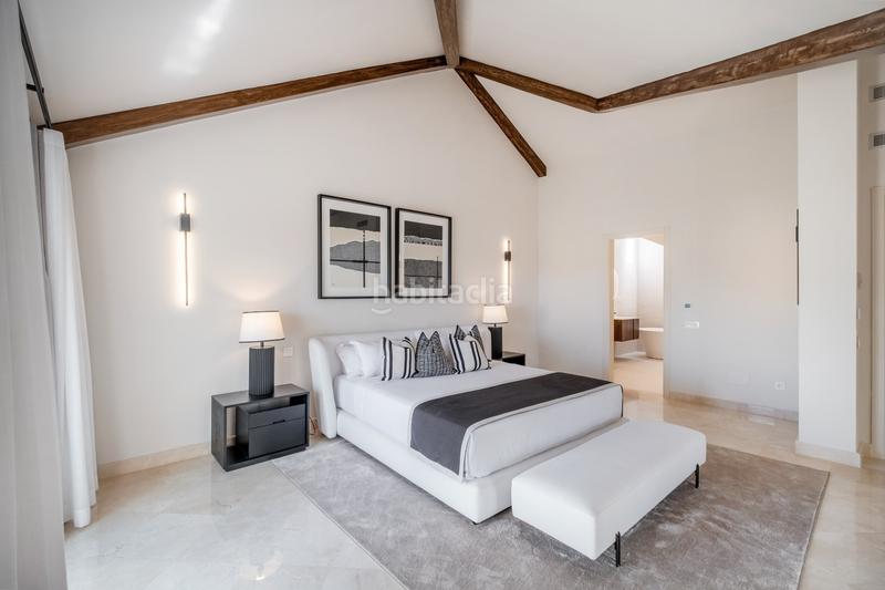 Foto cd6a7a15-96ec-49fa-a488-fdbe20c81d0b. Attico con parcheggio piscina in Aloha Marbella