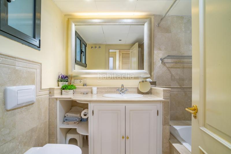 Foto 6c007b9c-7d16-4c6b-9b16-06e46a54cb48. Penthouse with parking pool in Los Naranjos Marbella