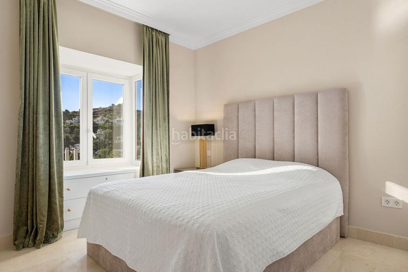 Foto 29f59aa1-7e21-48b0-bcbf-2a6651162246. Àtic amb aparcament piscina a Los Naranjos Marbella