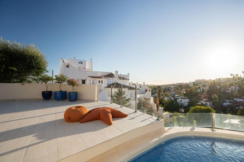 Foto 570aafb1-9de6-4fd1-9e31-84bc1291b937. Àtic amb aparcament piscina a Los Naranjos Marbella