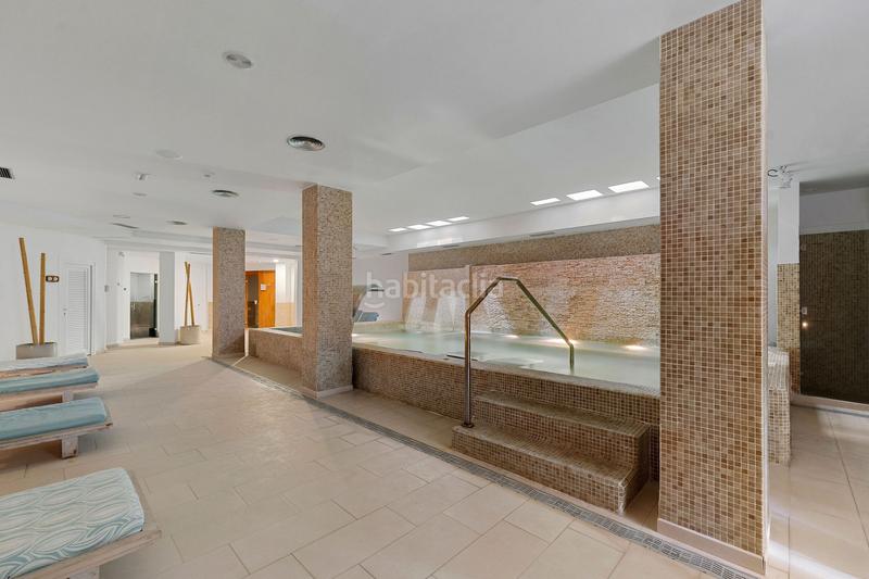 Foto 656f4215-d400-4fdd-99cb-8b223ebc6ea9. Àtic amb aparcament piscina a Los Naranjos Marbella