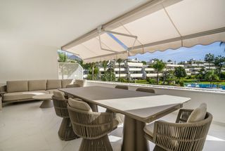 Apartament a Las Brisas. Apartamento de 3 dormitorios completamente reformado en zona pre