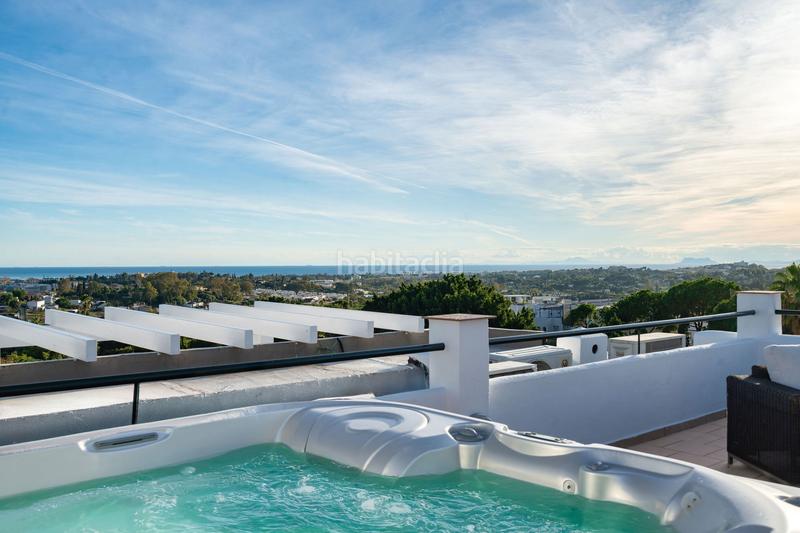 Foto 09400cb5-e6cd-47bc-9d79-955e36c10ba7. Attico con parcheggio piscina in La Quinta Benahavís