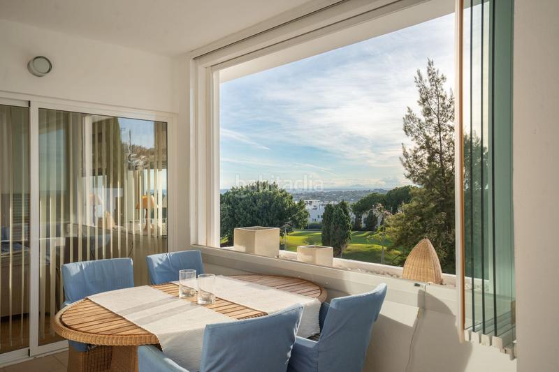 Foto f62e6f74-813b-49c0-8d9f-bb7fa53062a0. Attico con parcheggio piscina in La Quinta Benahavís