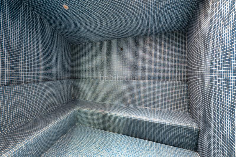 Foto 06f98fbe-8d75-4d44-8650-97e2259a5110. Apartament amb aparcament piscina a Los Naranjos Marbella