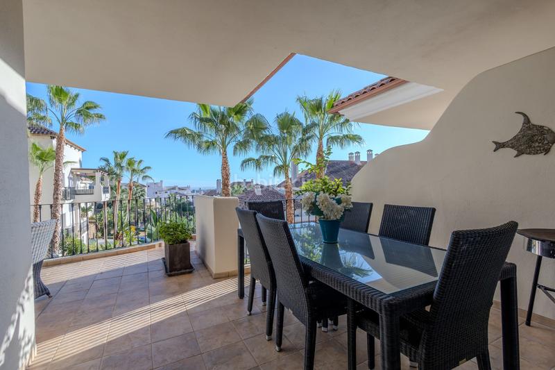 Foto ba2a4398-e315-426a-a46e-2a656f889956. Apartament amb aparcament piscina a Los Naranjos Marbella