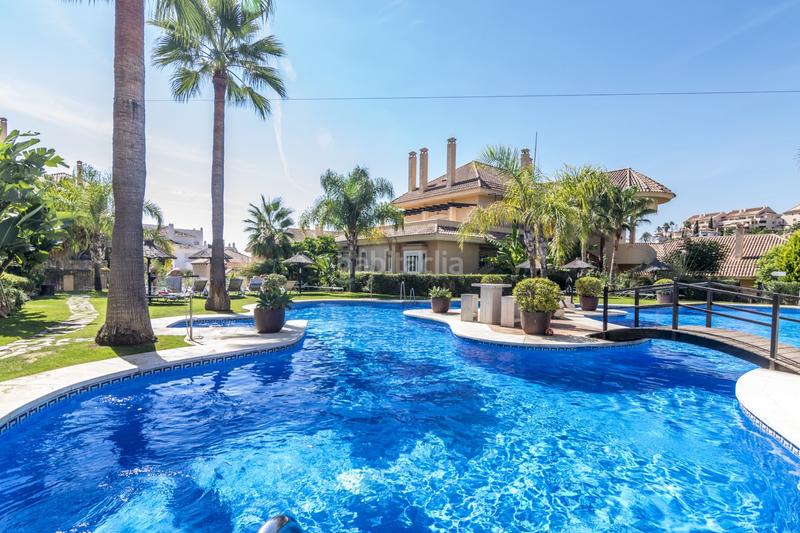 Foto f13ba07b-3173-4666-b213-317479115fe5. Apartament amb aparcament piscina a Los Naranjos Marbella