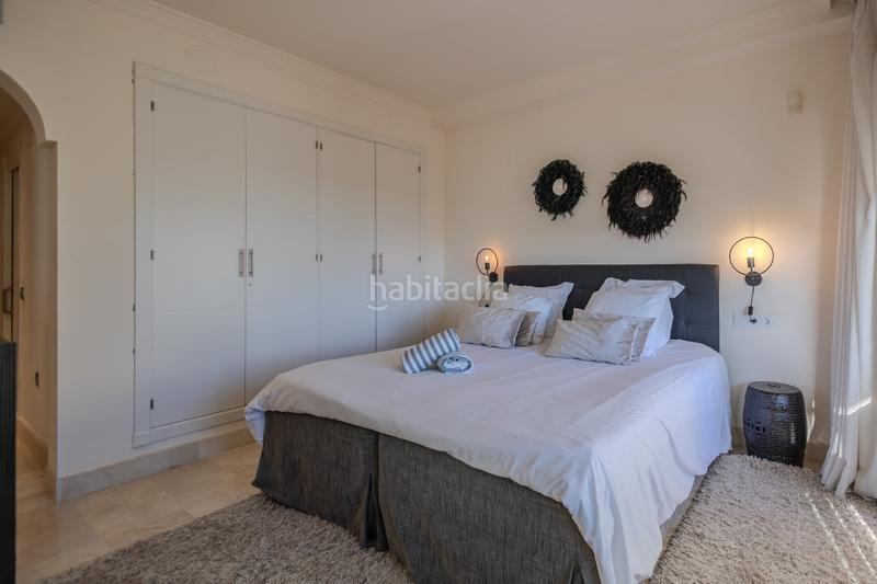 Foto f67354c2-5bb0-4a98-8b7b-eb278a734621. Apartament amb aparcament piscina a Los Naranjos Marbella