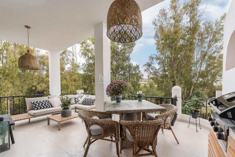 Foto 2973aabd-4ebf-45c7-a56d-89fb9c574cf3. Maison jumelée avec parking piscine dans Aloha Marbella