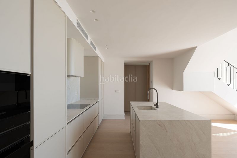 Foto 33ca871b-13e3-4d2a-996b-097f3baf0e1b. Àtic amb aparcament piscina a Los Naranjos Marbella