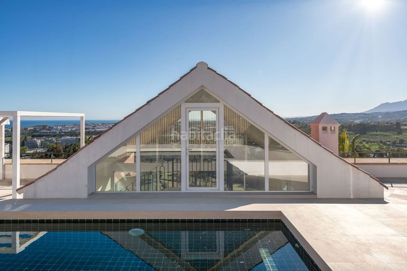 Foto b56b103b-1e50-412b-8131-f0e0d94c0c9d. Àtic amb aparcament piscina a Los Naranjos Marbella