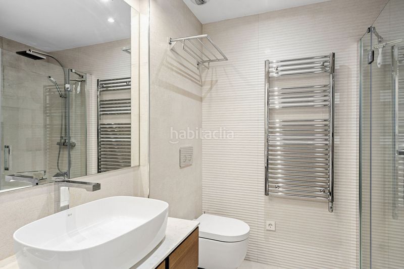 Foto dbec4b2a-eb82-452e-b258-669c31ee9f0b. Àtic amb aparcament piscina a El Paraíso Benahavís