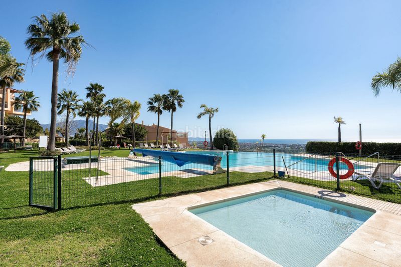 Foto dc3c764b-f4ab-4720-8c4e-dbb21661b777. Àtic amb aparcament piscina a El Paraíso Benahavís