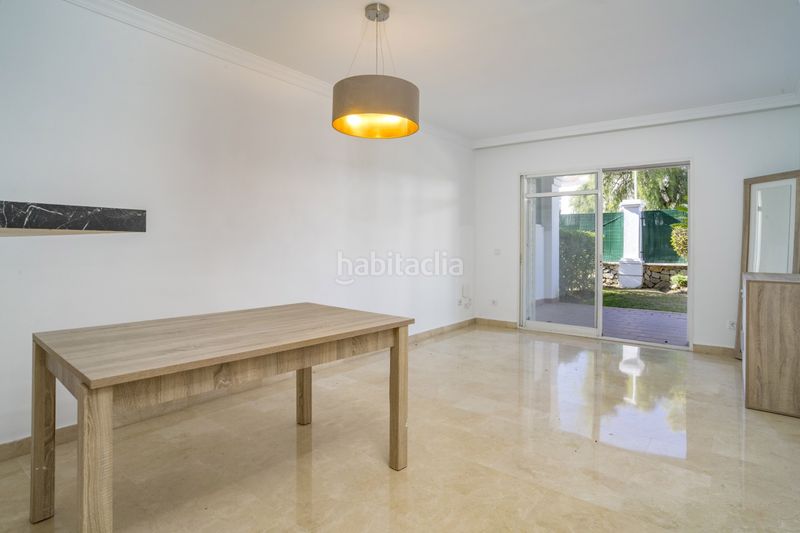 Foto ce40d2a2-65b5-4259-9c63-6784fea132dc. Planta baixa amb aparcament piscina a Aloha Marbella