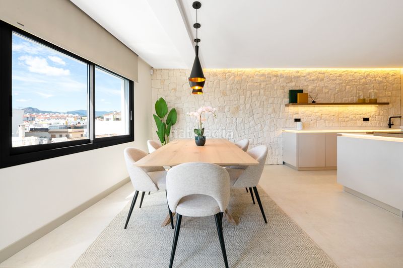 Foto aaaff500-6449-487d-bac8-ac8a9d46ea06. Àtic amb calefacció aparcament a San Pedro de Alcántara Pueblo Marbella