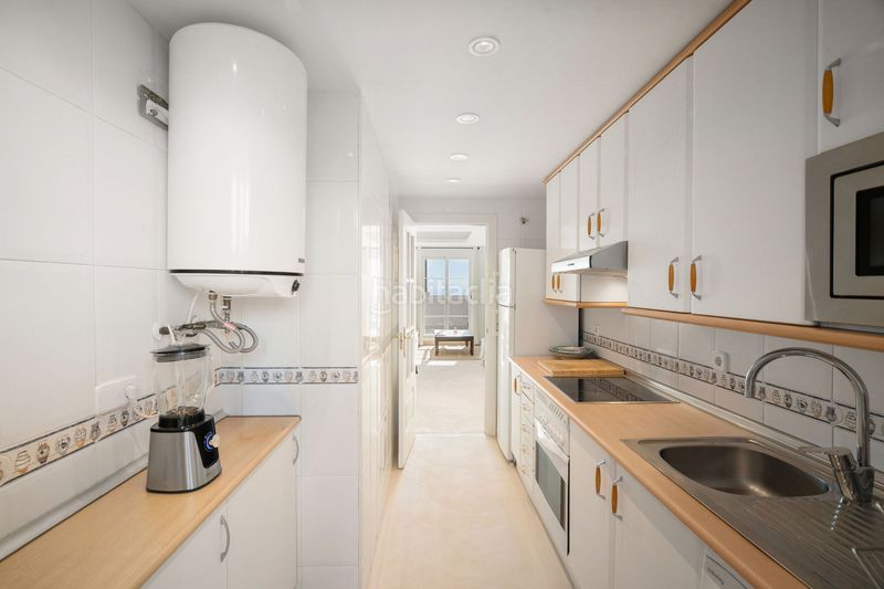 Foto 1f01d500-638c-4597-a6d4-6401479317bb. Àtic amb aparcament piscina a Nueva Andalucía centro Marbella