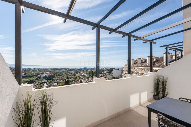 Foto 2ad6cfc2-5f59-4e51-991a-fb3bce0971b4. Àtic amb aparcament piscina a Nueva Andalucía centro Marbella