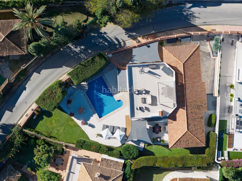 Foto ce45c090-a611-4b28-b16b-7dd1b9ac45e9. Casa amb aparcament piscina a Nueva Andalucía centro Marbella