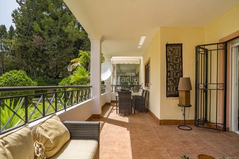 Foto 0777abde-9028-4fe8-9ec3-47d3a75ae875. Planta baixa amb aparcament piscina a Las Brisas Marbella