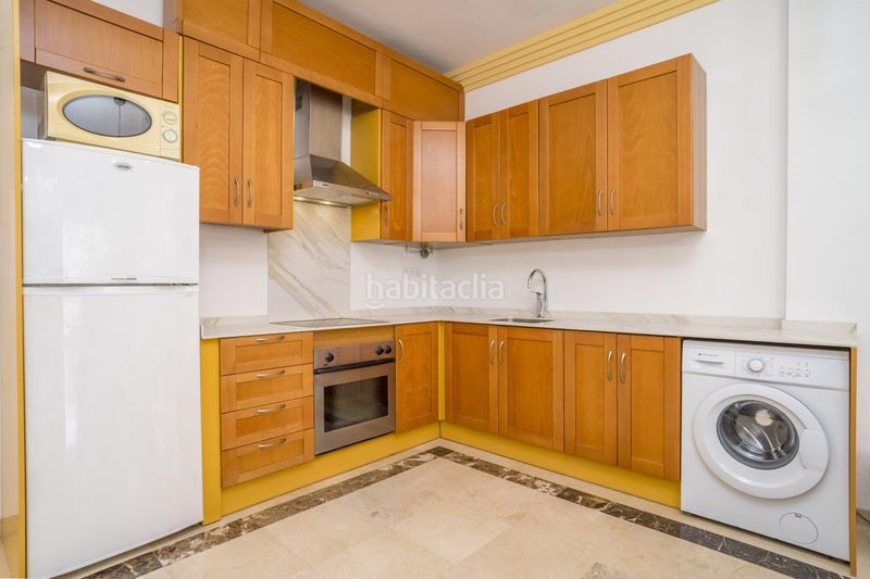 Foto 3d92dd95-2e59-4e04-861d-fbac72e902d0. Planta baixa amb aparcament piscina a Las Brisas Marbella