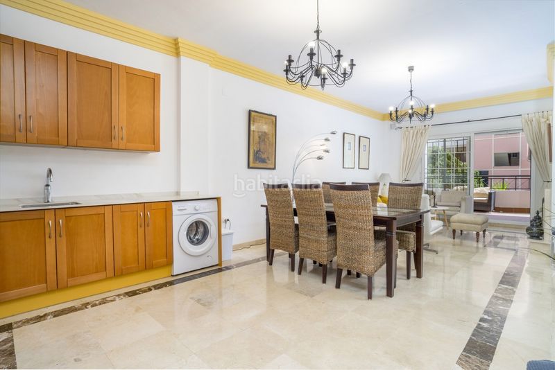 Foto 5e9d0d1b-be42-454b-ae74-f5881ecde475. Planta baixa amb aparcament piscina a Las Brisas Marbella