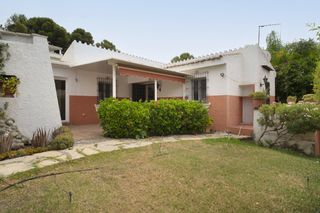 Casa in Rodeo Alto - Guadaiza - La Campana. Encantadora casita en la campana con potencial infinito