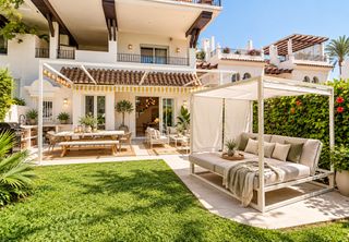 Casa adossada a Nueva Alcántara