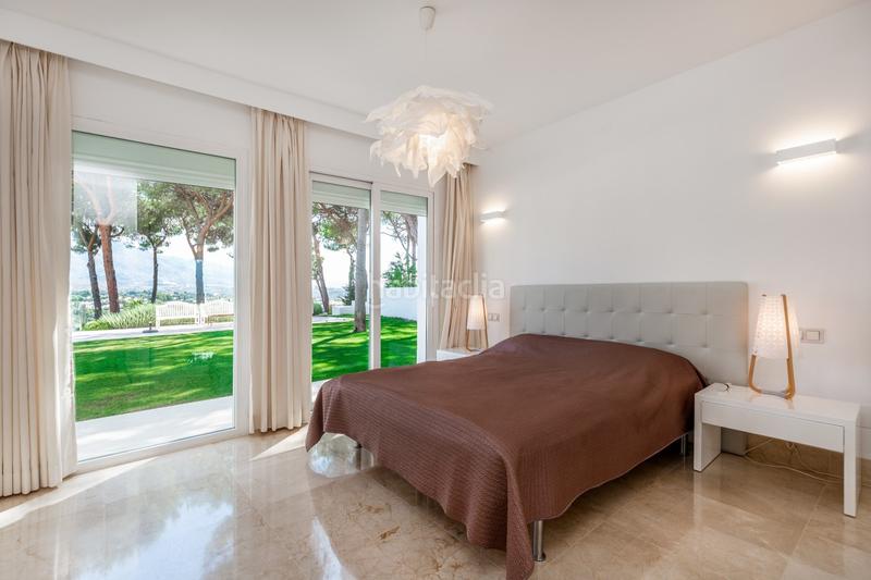 Foto 17c99049-f0d2-4129-9494-92857c5e14b6. Casa villa moderna de 6 dormitorios completamente reconstruida en venta en Marbella