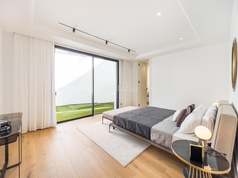 Foto 1491d467-a9aa-4c4c-a272-faff785e288d. Casa con riscaldamento parcheggio piscina in lomas de Marbella club Marbella