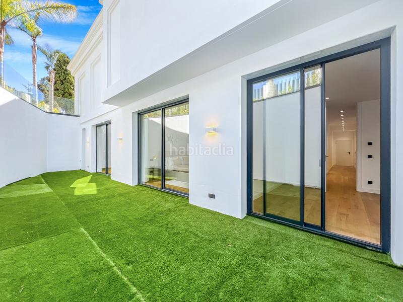 Foto ae89c2b7-ac82-4a7f-97d9-4f425e633e35. Casa con riscaldamento parcheggio piscina in lomas de Marbella club Marbella