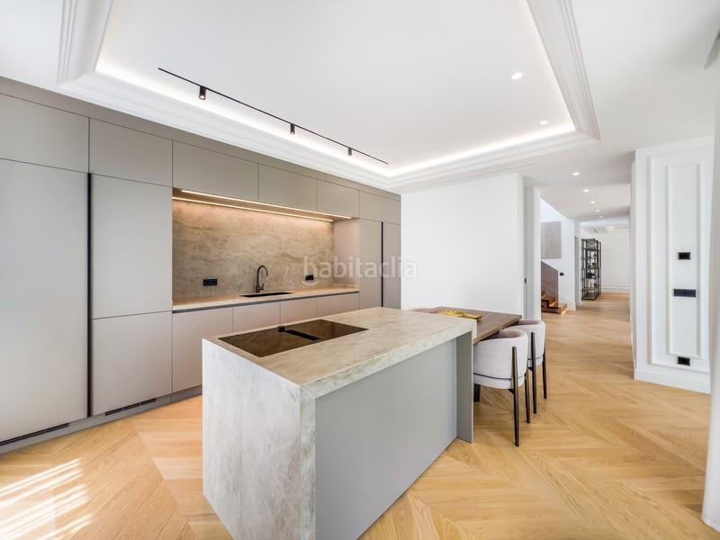 Foto e0081023-7690-4a19-9832-a812e0317773. Casa con riscaldamento parcheggio piscina in lomas de Marbella club Marbella