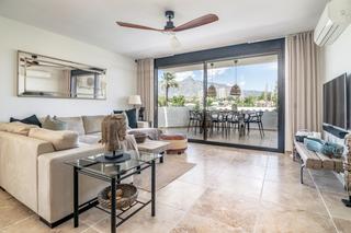 tic en Nueva Andaluca centro. tico dplex reformado a un paso de todo