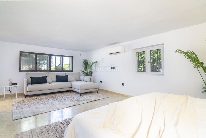 Foto 111b920b-da1f-49fe-8132-5c407d6aa7f4. Casa amb calefacció aparcament piscina a San Pedro de Alcántara Pueblo Marbella