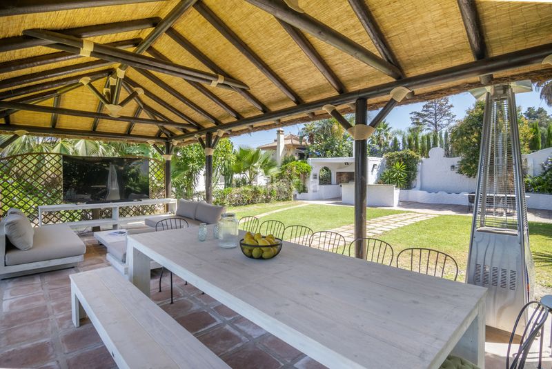 Foto 197e7aac-dfa2-4886-b58b-47bdd4f67b8d. Casa amb calefacció aparcament piscina a San Pedro de Alcántara Pueblo Marbella